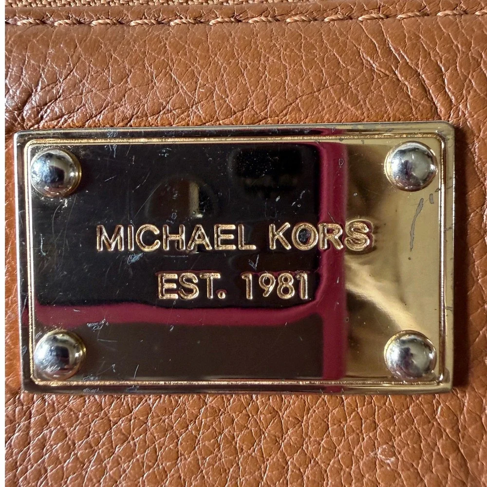 Michael Kors Tan Pebbled Leather Zip Around Continental Wallet Gold Logo Plaque
